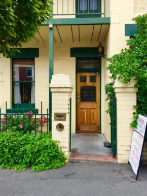 Гостиница Narrara Backpackers Hobart  Хобарт